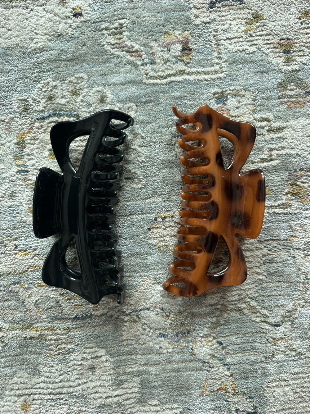 Target Black and Tortoiseshell Hair Claw Clip Duo